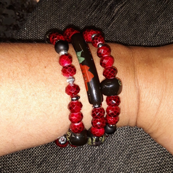 Red Rose Wrap Bracelet - Picture 4 of 4